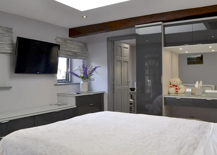 The Milking Parlour - Uk30866